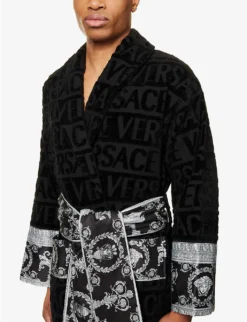 Versace Logo And Baroque-print Cotton-towelling Robe 9 Versace Logo And Baroque-print Cotton-towelling Robe -Falkeis Store R04096193 BLACKGREY ALT04