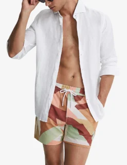 Reiss Brass Abstract-print Regular-fit Recycled-polyester Swim Shorts 9 Reiss Brass Abstract-print Regular-fit Recycled-polyester Swim Shorts -Falkeis Store R04169168 DUSTYROSE ALT04