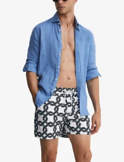 Reiss Chain Graphic-print Regular-fit Recycled-polyester Swim Shorts 7 Reiss Chain Graphic-print Regular-fit Recycled-polyester Swim Shorts -Falkeis Store R04169170 WHITENAVY ALT02